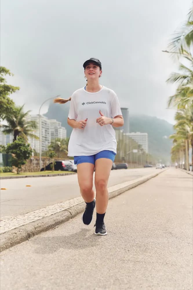 Album do Jovem atleta da Click Runner corre com foco e energia na orla