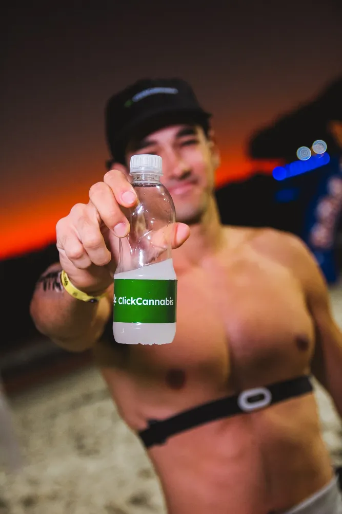 Album do Click Cannabis e performance esportiva: hidratação com propósito para atletas